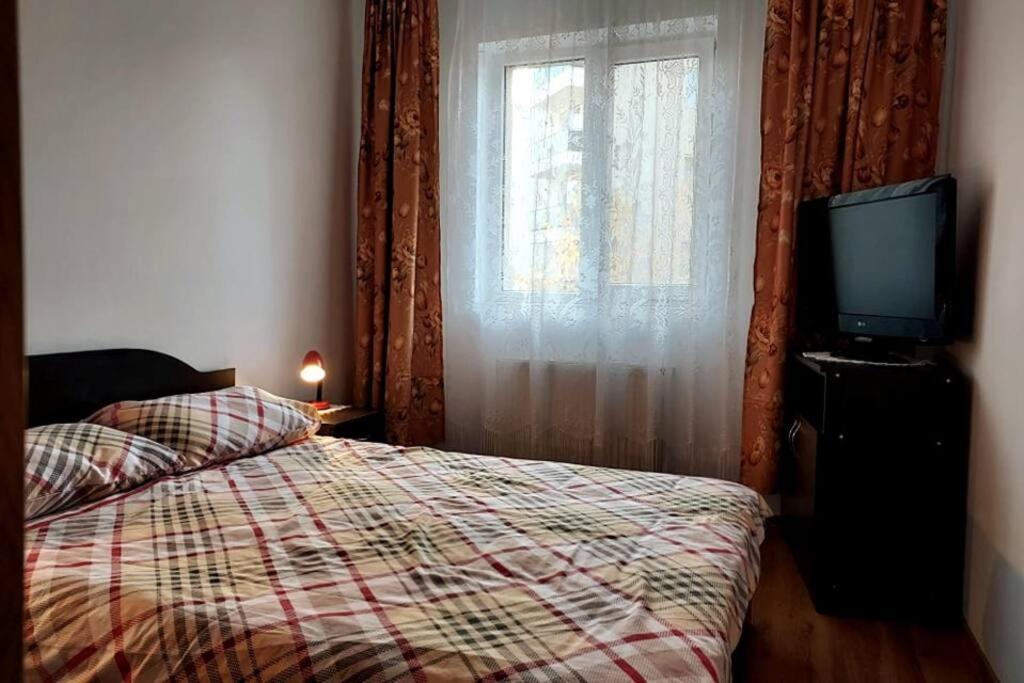 Spacious Flat, With Free Parking & Air Conditioning Floreşti 外观 照片